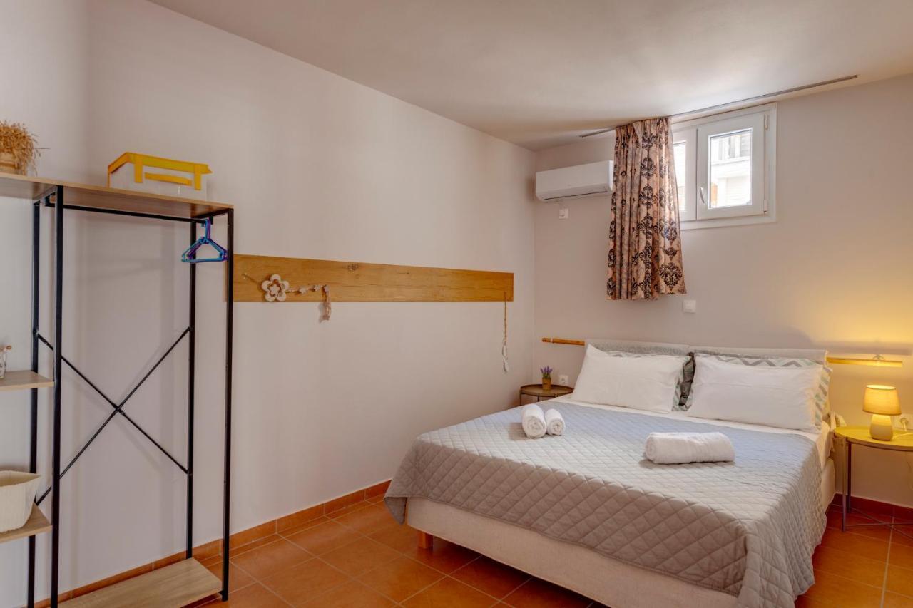 Fabbrica Bnb Vári Eksteriør bilde